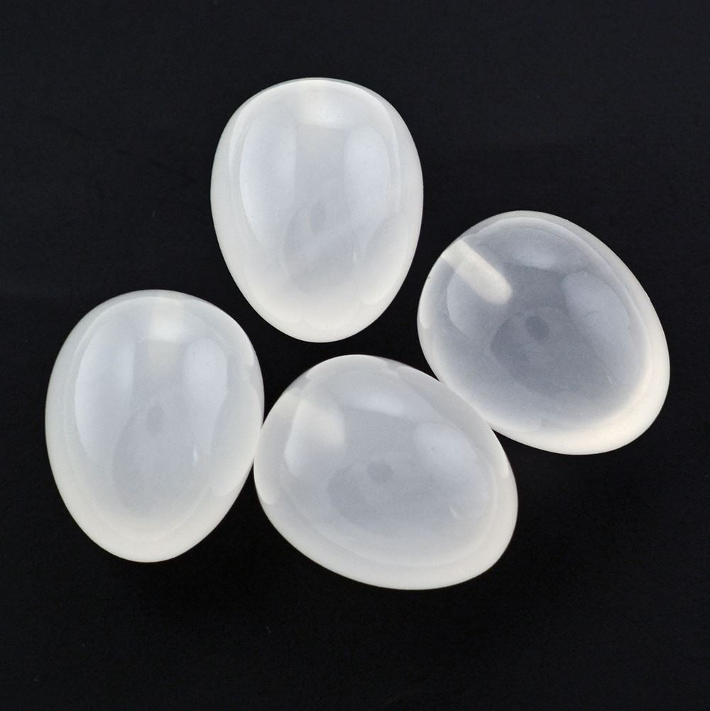 WHITE MILKY QUARTZ PLAIN EGG DROP WITH HALF DRILL 15X12MM 15.40 Cts.