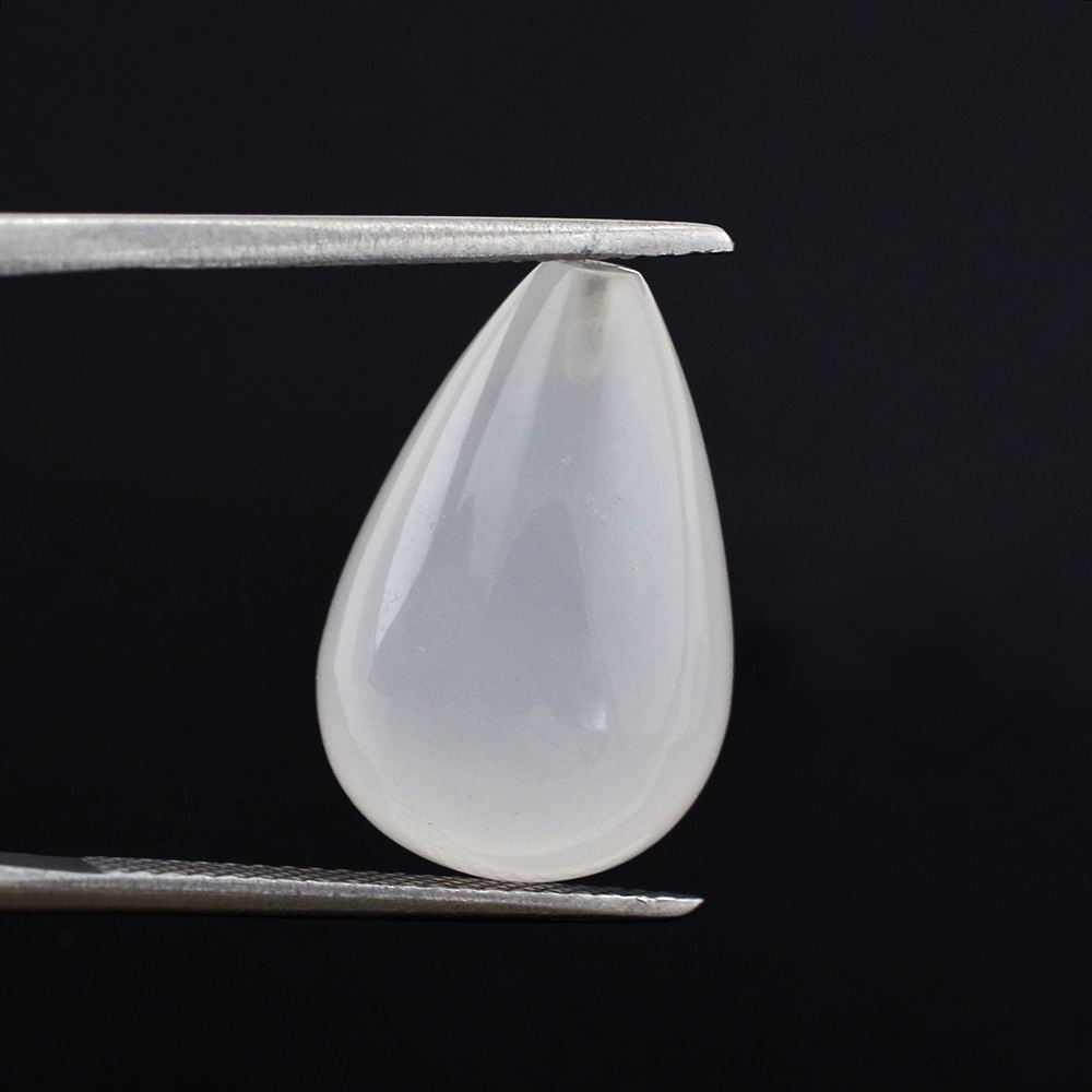 WHITE MILKY QUARTZ PLAIN DROP WITH HALF DRILL 18X12MM 16.08 Cts.