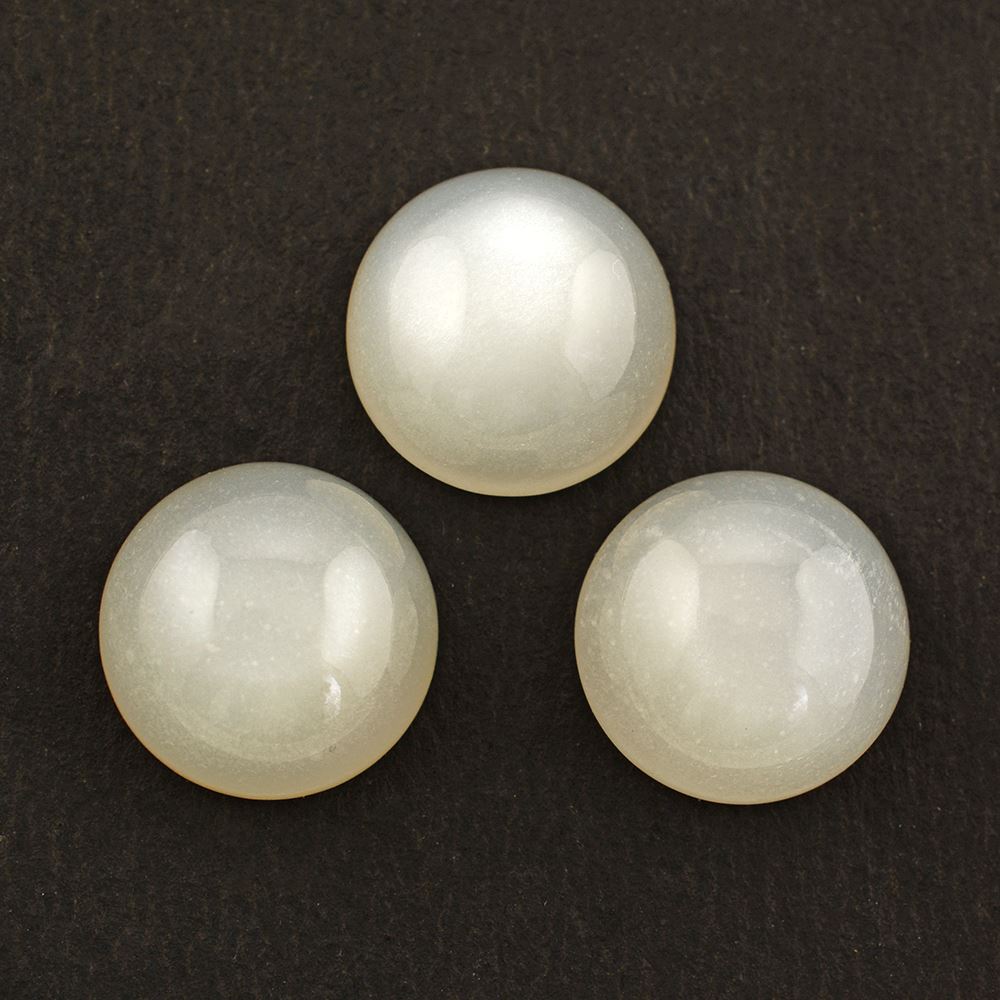 WHITE MOONSTONE ROUND CAB (MILKY) 14MM 10.15 Cts.