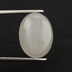 WHITE MOONSTONE OVAL CAB (MILKY) 16X12MM 8.74 Cts.