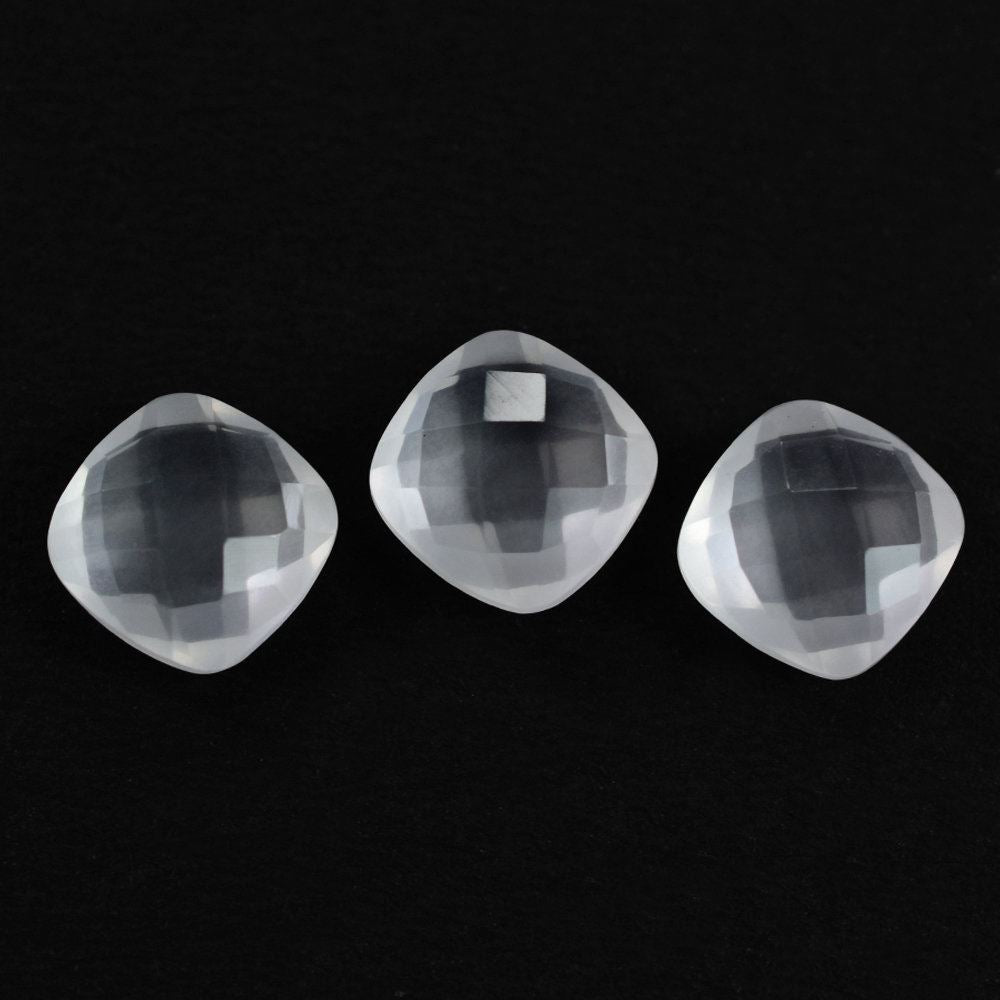 WHITE MOONSTONE BRIOLETTE CUSHION 8MM 2.05 Cts.