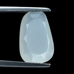 WHITE MOONSTONE BOTH SIDE TABLE CUT IRREGULAR CUSHION (MILKY) 15.22X10.00X7.80MM 4.04 Cts.