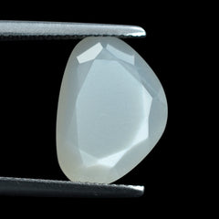 WHITE MOONSTONE BOTH SIDE TABLE CUT IRREGULAR TRILLION (MILKY) 15.50X11MM 4.84 Cts.