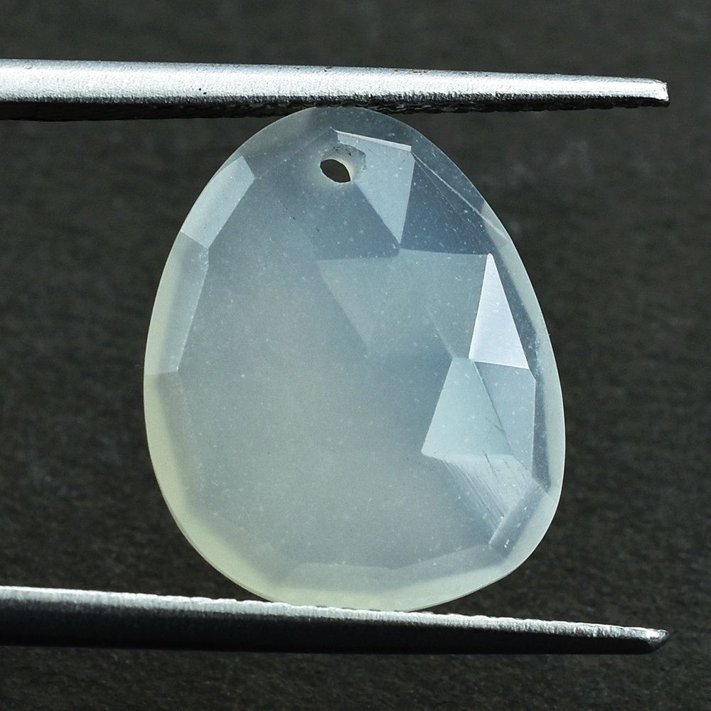 WHITE MOONSTONE ROSE CUT BRIOLETTE PEARISH 15.50X12.50MM 5.18 Cts.