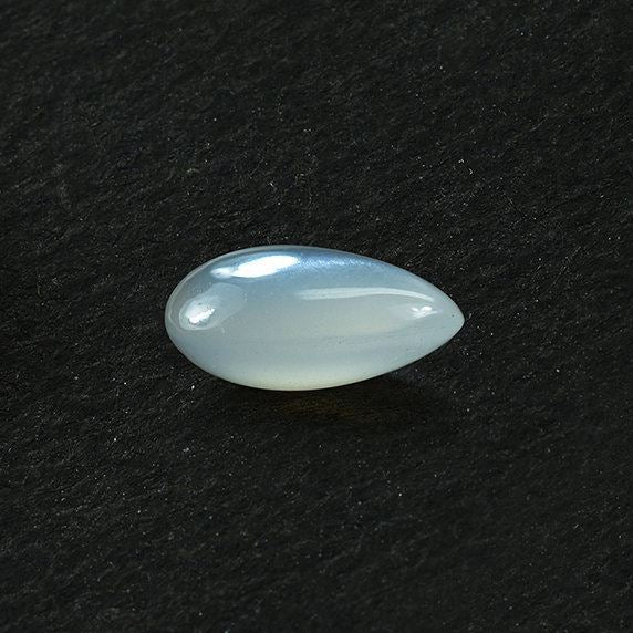 WHITE MOONSTONE PLAIN LENTIL PEAR 8X6MM 1.11 Cts.