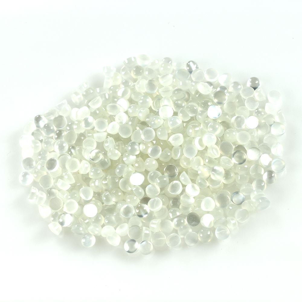 WHITE MOONSTONE PLAIN ROUND CAB (MILKY) 3.50X3.50 MM 0.21 Cts.