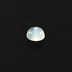 WHITE MOONSTONE PLAIN ROUND CAB (MILKY) 2.40X2.40 MM 0.07 Cts.