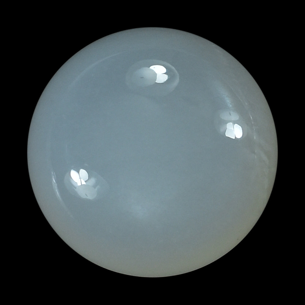 WHITE MOONSTONE (MILKY) CARVED BOTTOM ROUND CAB 14.00X14.00 MM 10.54 Cts.
