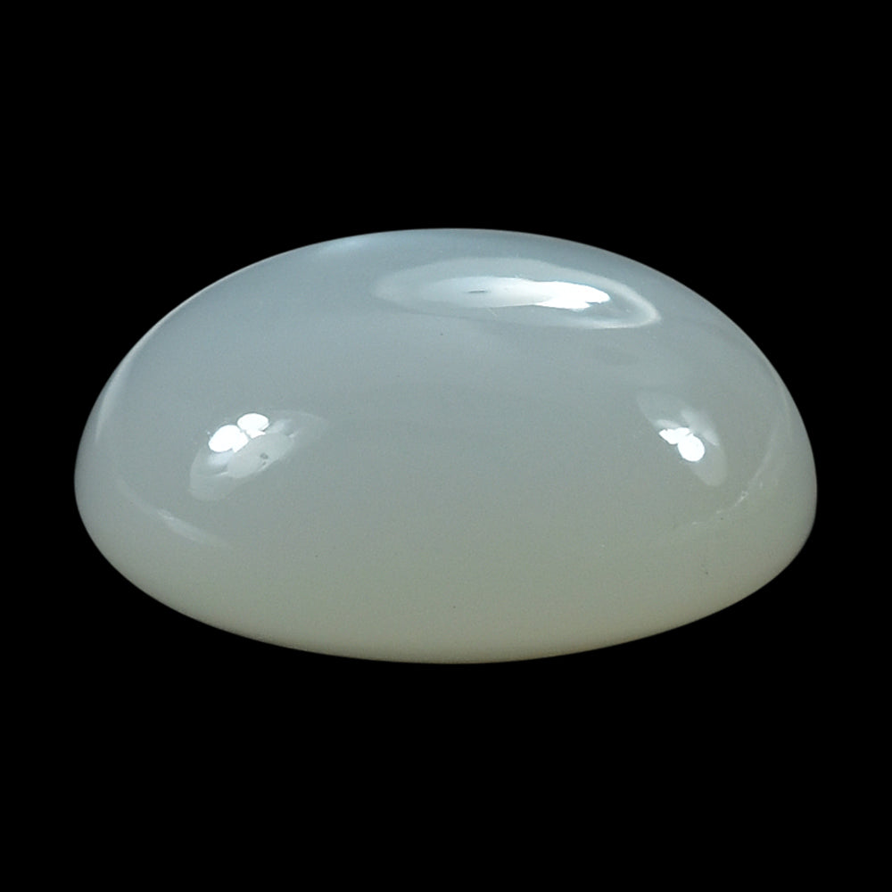 WHITE MOONSTONE (MILKY) CARVED BOTTOM ROUND CAB 14.00X14.00 MM 10.54 Cts.