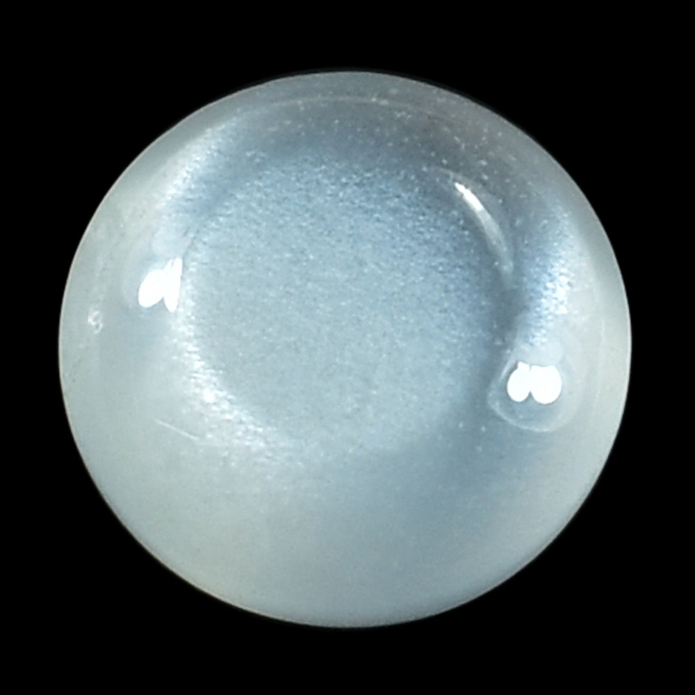WHITE MOONSTONE (MILKY) CARVED BOTTOM ROUND CAB 5.50X5.50 MM 0.82 Cts.