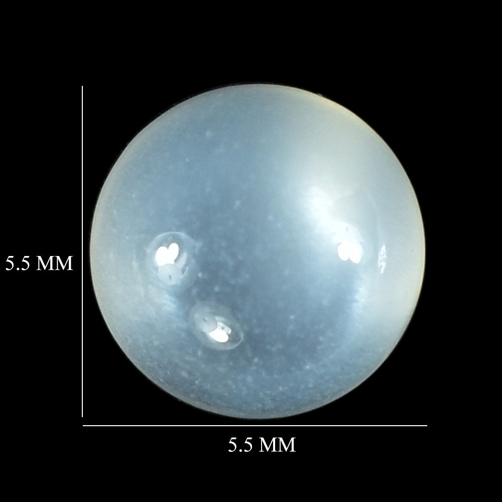 WHITE MOONSTONE (MILKY) CARVED BOTTOM ROUND CAB 5.50X5.50 MM 0.82 Cts.