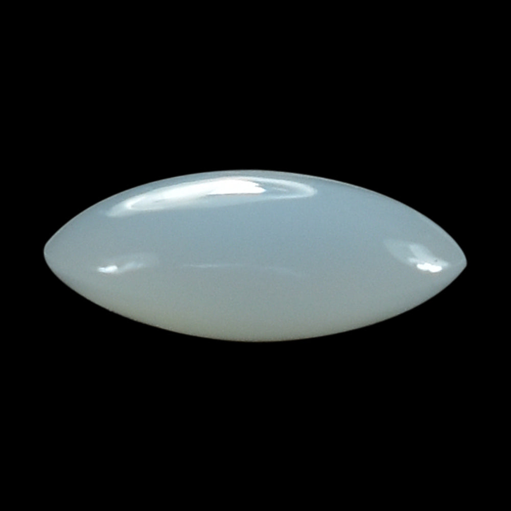 WHITE MOONSTONE (MILKY)  LENTIL OVAL 7.90X5.70 MM 0.93 Cts.