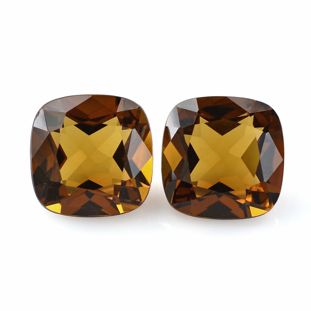 WHISKY QUARTZ CUT CUSHION 10MM 3.70 Cts.