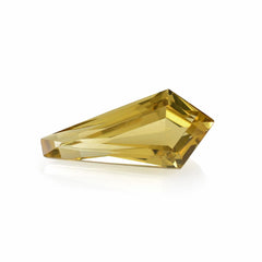 WHISKY QUARTZ CUT FANCY KITE SHAPE (MEDIUM/CLEAN) 13X6X1.10MM 1.62Cts.