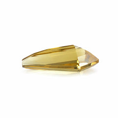 WHISKY QUARTZ CUT FANCY KITE SHAPE (MEDIUM/CLEAN) 13X6X1.10MM 1.62Cts.