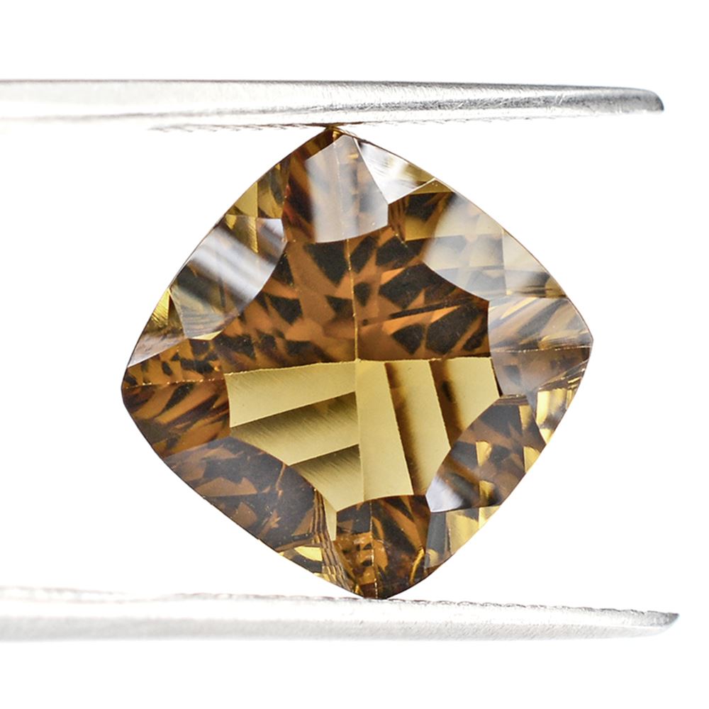 WHISKY QUARTZ LONG STEP CONCAVE CUSHION 12MM 6.70 Cts.