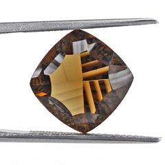 WHISKY QUARTZ LONG STEP CONCAVE CUSHION 12MM 6.65 Cts.