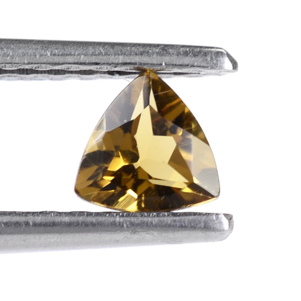 WHISKY QUARTZ CUT TRILLION 5MM 0.38 Cts.