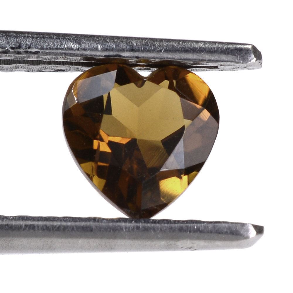 WHISKY QUARTZ CUT HEART 6MM 0.85 Cts.