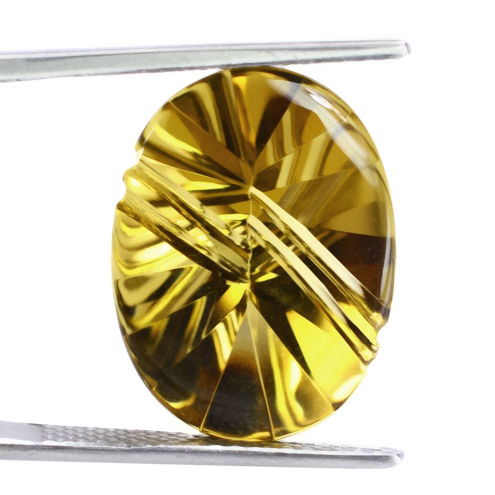 WHISKY QUARTZ FLAT BUFFTOP LIGHTENING OVAL (DES#114) 20X15MM 13.50 Cts.