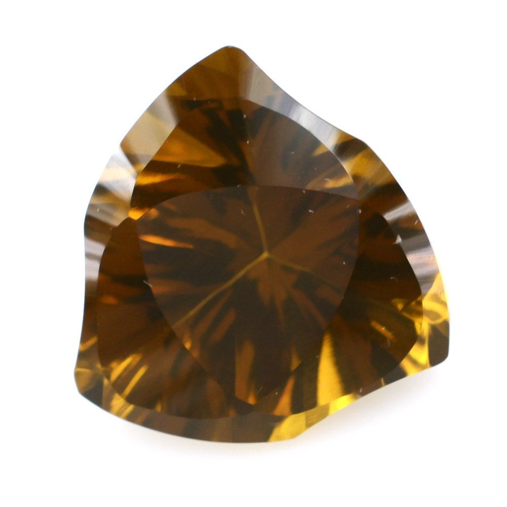 WHISKY QUARTZ LEAF CONCAVE TRILLION (DES#125) 14MM 7.71 Cts.