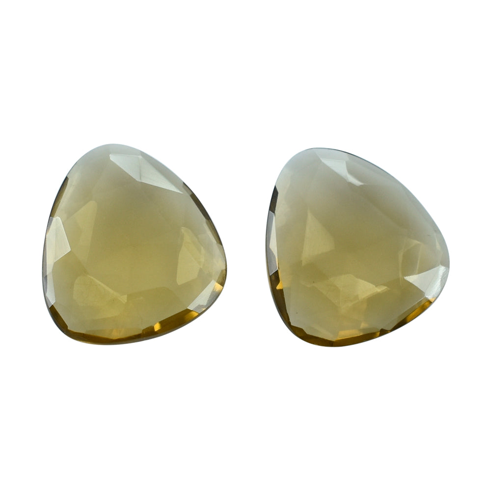 WHISKY QUARTZ  ROSE CUT BRIOLETTE TRILLION 18.00X16.00 MM 7.40 Cts.