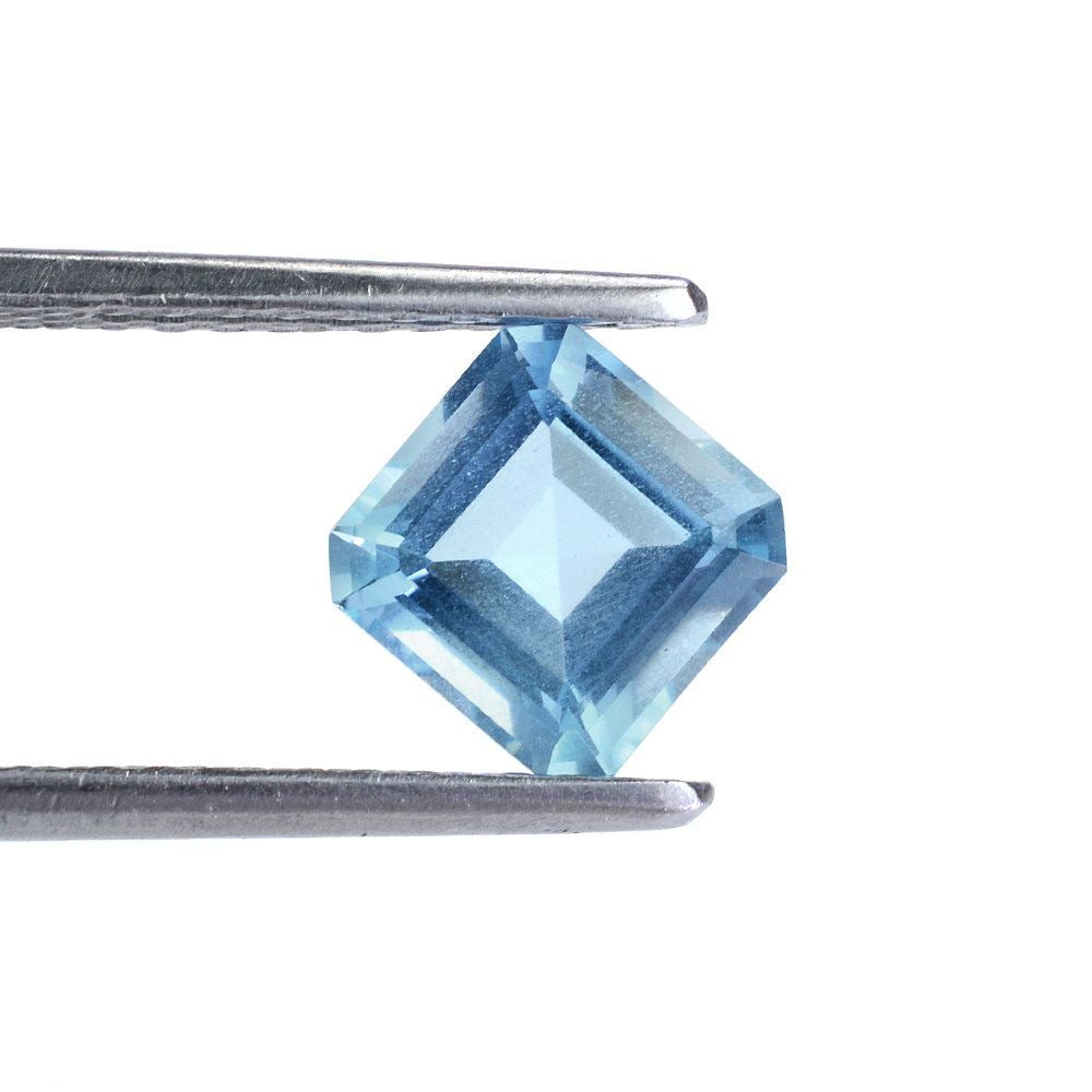 AQUAMARINE CUT SQUARE - OCTAGON (A++++/HI) 7MM 1.60 Cts.