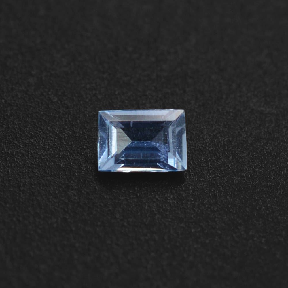 AQUAMARINE CUT RECTANGLE (A+++) 2.50X1.50MM 0.04 Cts.