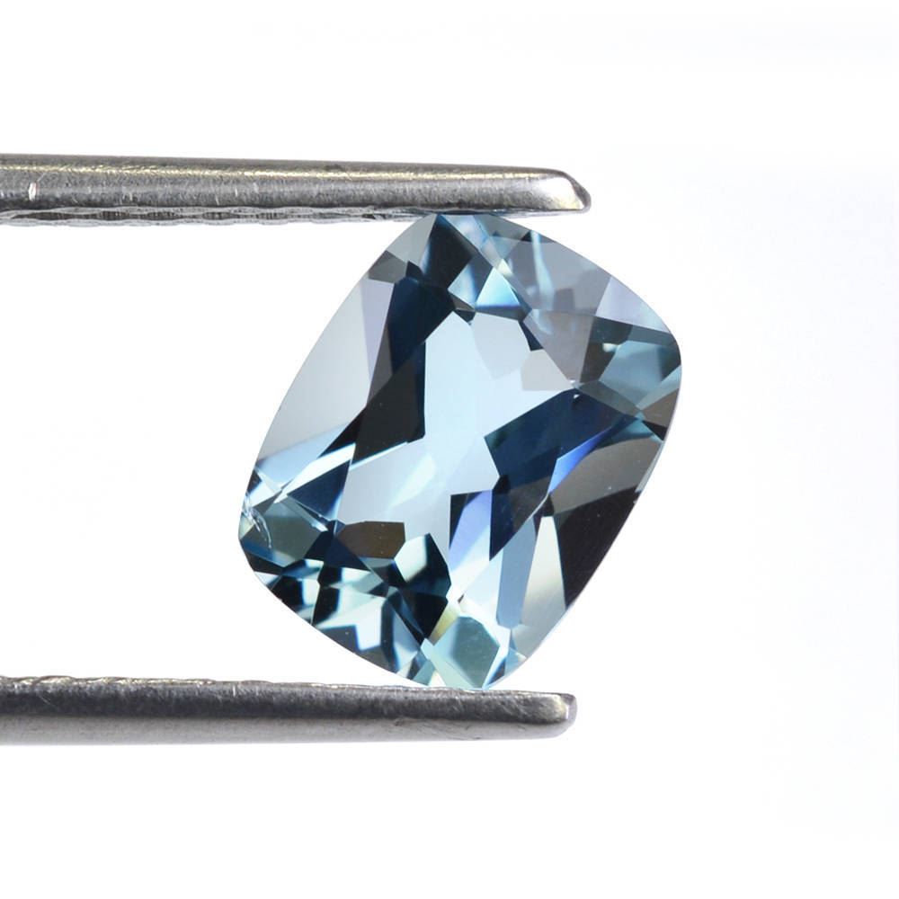 AQUAMARINE CUT CUSHION (A+++) 9X7MM 1.77 Cts.