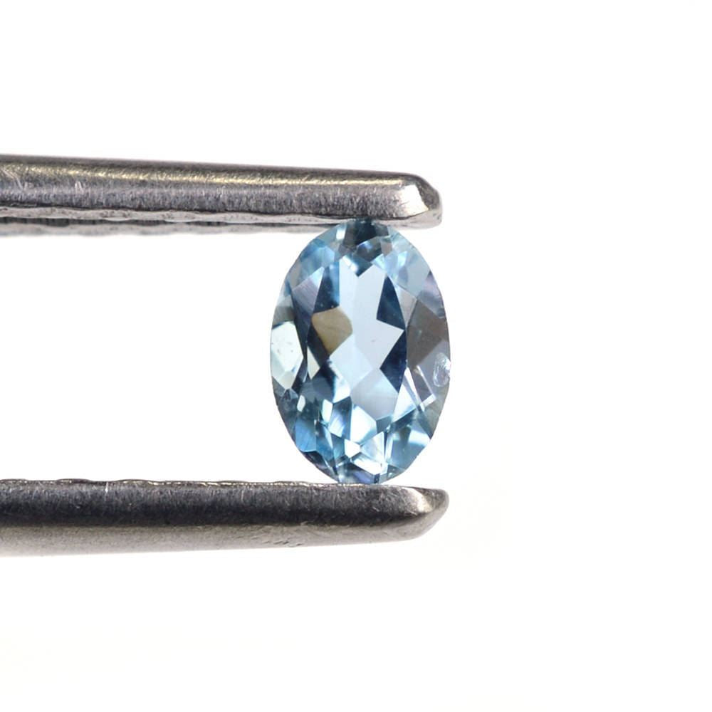 AQUAMARINE CUT OVAL (A+++) 5X3MM 0.15 Cts.