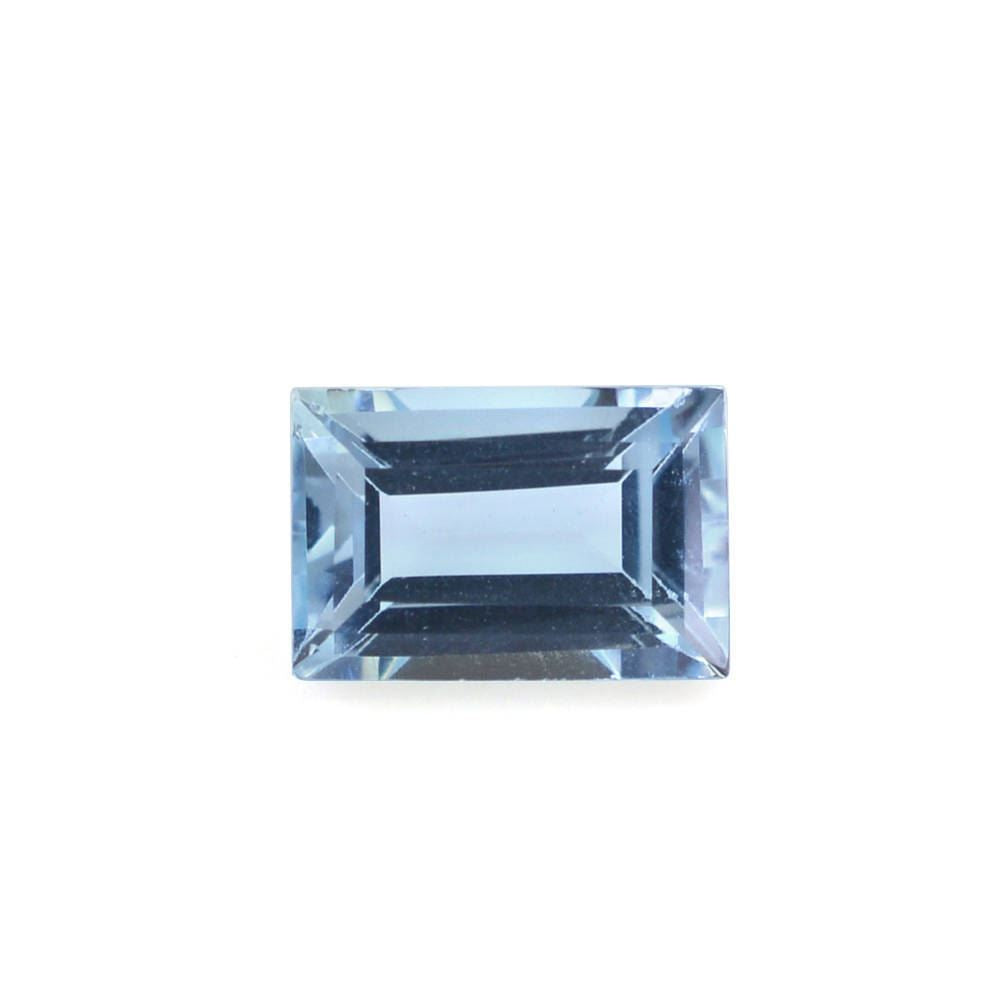 AQUAMARINE CUT BAGUETTE (A++) 6X4MM 0.65 Cts.