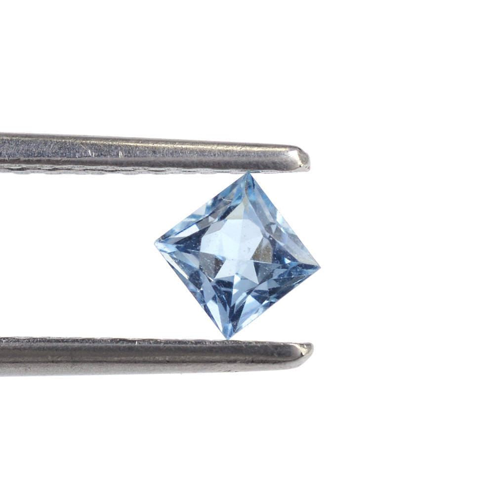 AQUAMARINE PRINCESS CUT SQUARE (A++) 4MM 0.33 Cts.