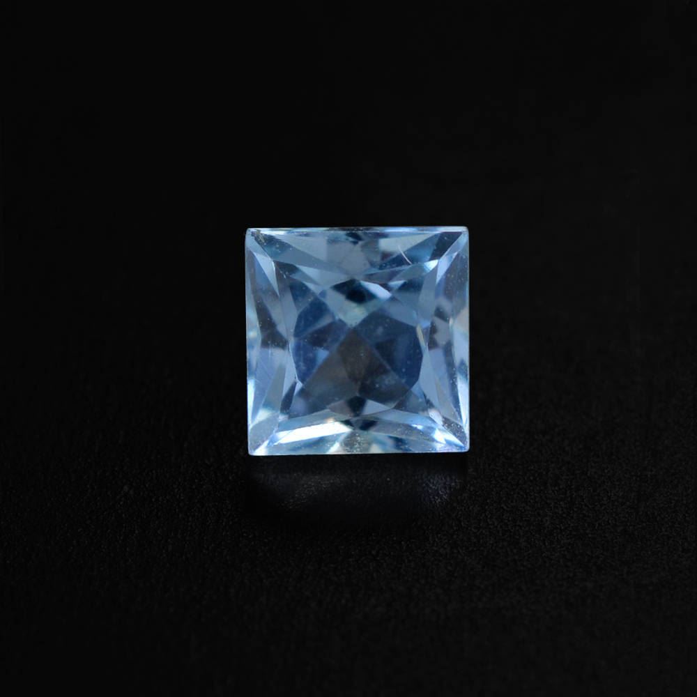 AQUAMARINE PRINCESS CUT SQUARE (A++) 4MM 0.33 Cts.