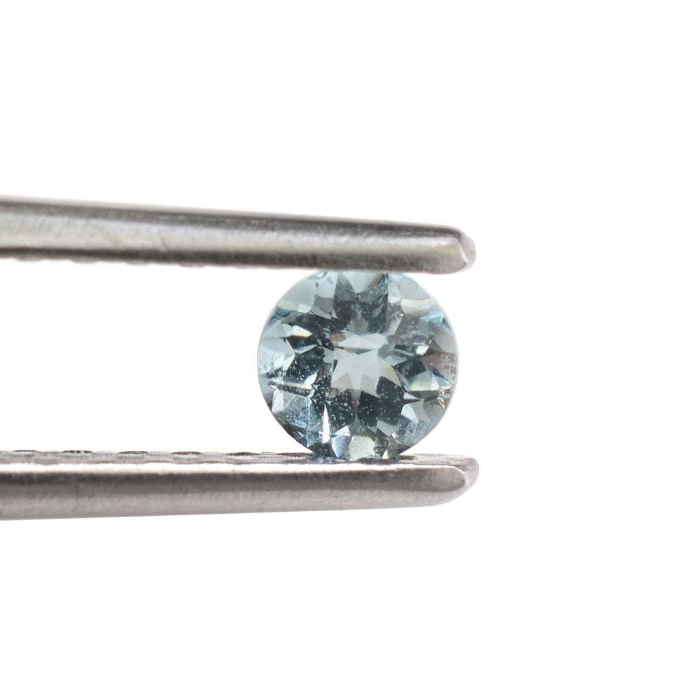 AQUAMARINE CHECKER CUT ROUND (A+) 4MM 0.26 Cts.