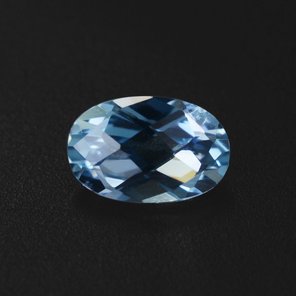 AQUAMARINE CHECKER CUT OVAL (A++++) 6X4MM 0.41 Cts.