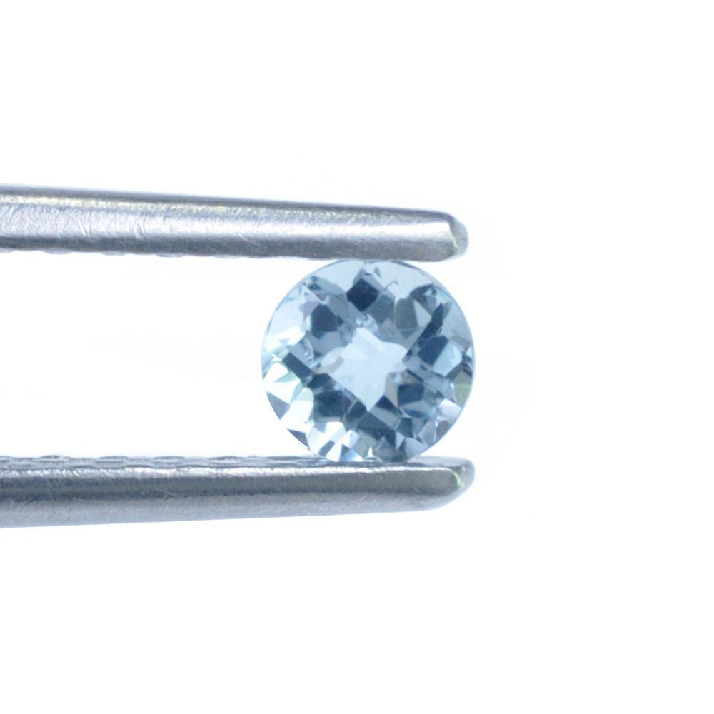 AQUAMARINE CHECKER CUT ROUND (A+/SI) 4MM 0.28 Cts.