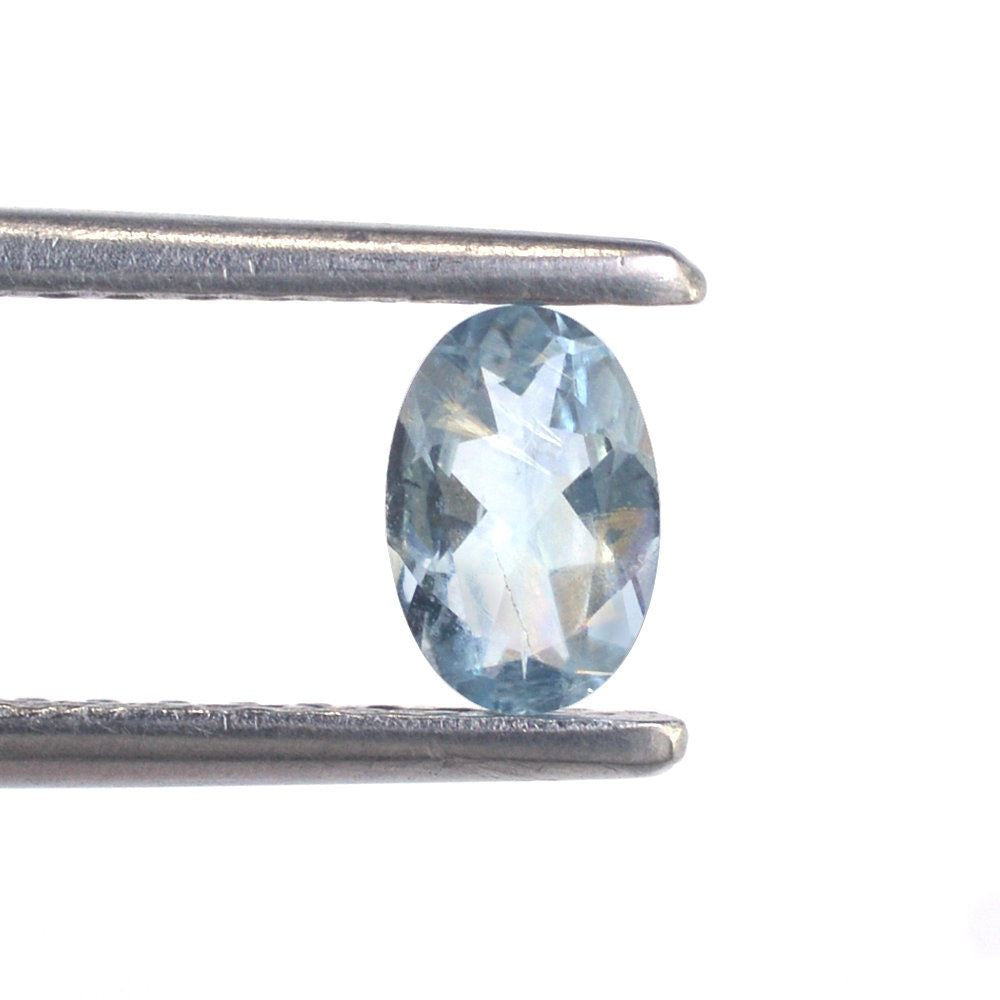 AQUAMARINE CUT OVAL (A+/HI) 6X4MM 0.37 Cts.