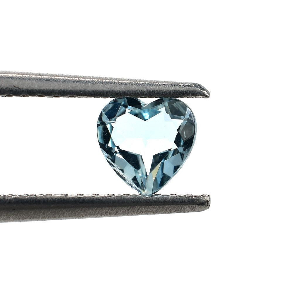 AQUAMARINE CUT HEART (A+/HI) 5X5MM 0.44 Cts.