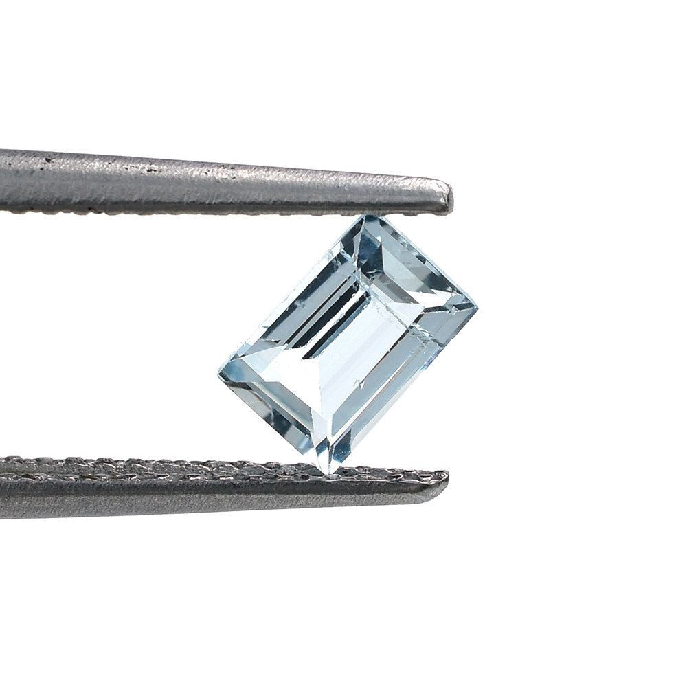 AQUAMARINE CUT BAGUETTE (A/SI) 6X4MM 0.40 Cts.