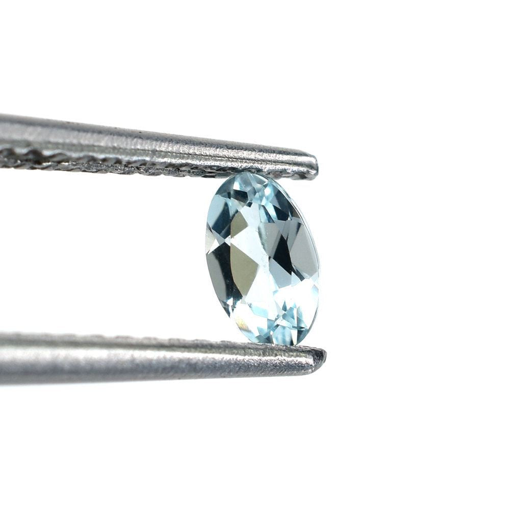 AQUAMARINE CUT OVAL (A/CLEAN) (GREENISH) 5X3MM 0.20 Cts.