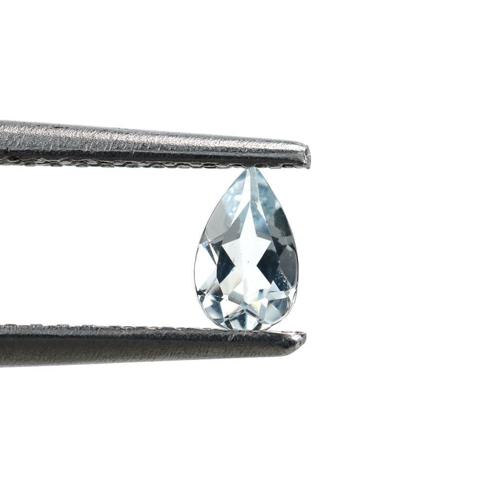 AQUAMARINE CUT PEAR (B/CLEAN) 5X3MM 0.18 Cts.