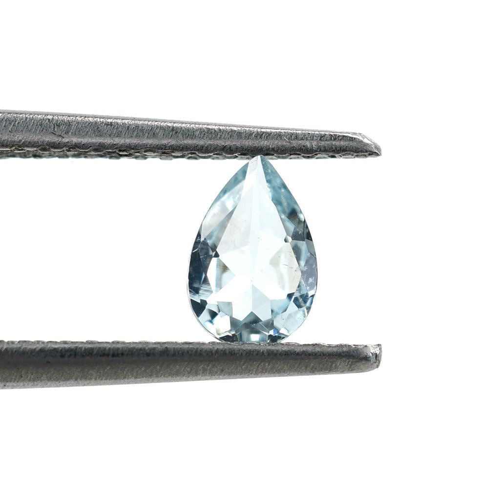AQUAMARINE CUT PEAR (B/CLEAN) 6X4MM 0.35 Cts.
