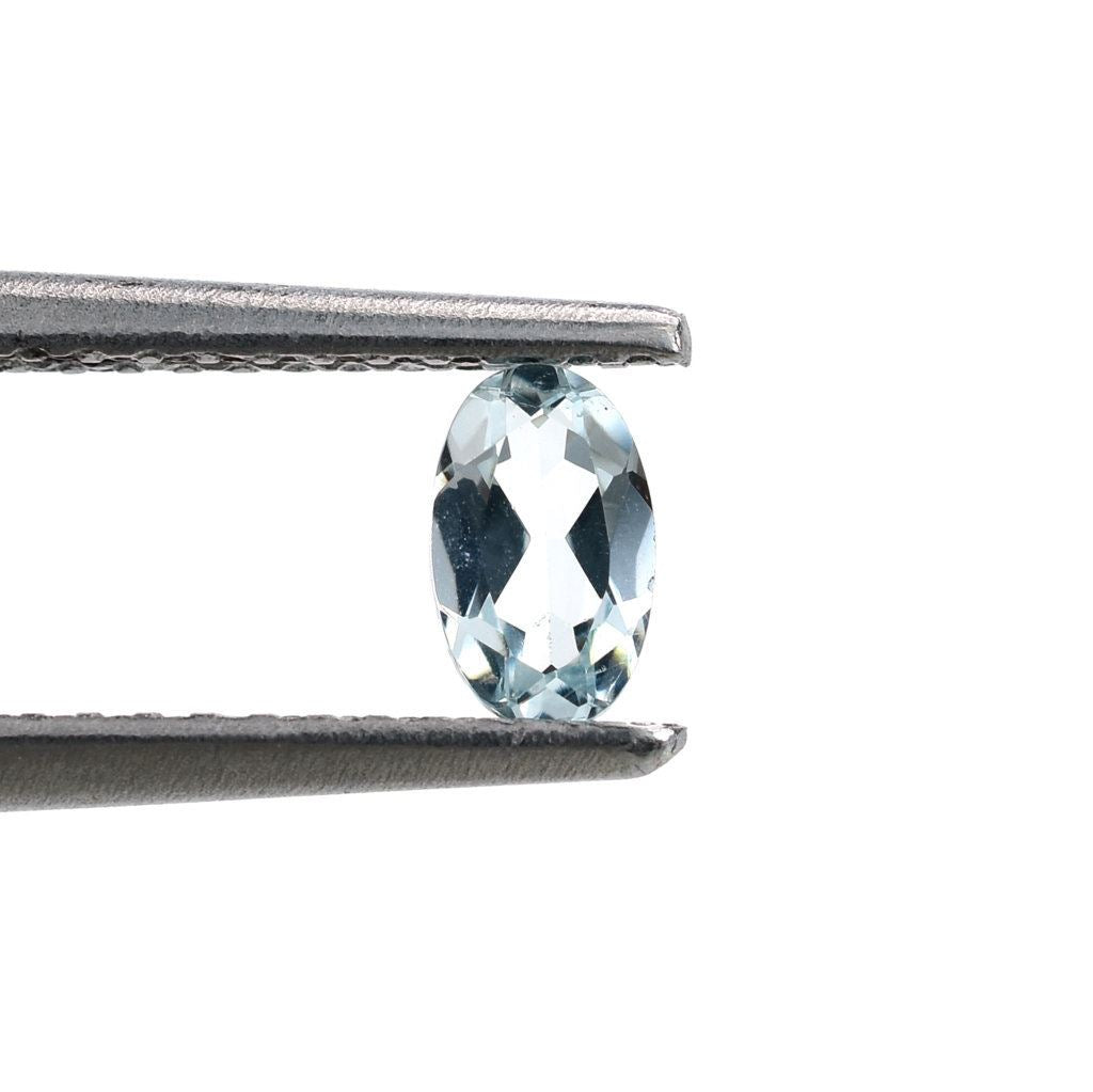 AQUAMARINE CUT OVAL (B/CLEAN) 5X3MM 0.18 Cts.