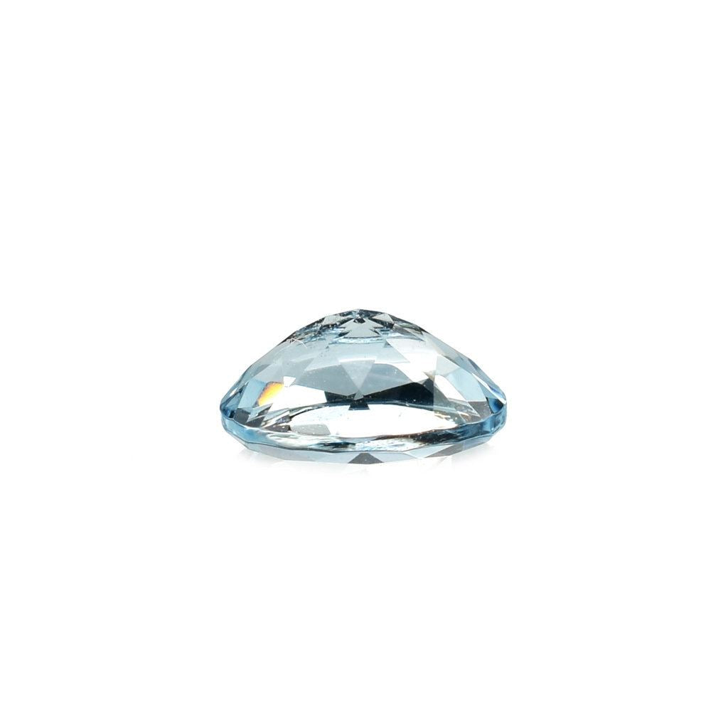 AQUAMARINE CUT OVAL (B/CLEAN) 7X5MM 0.69 Cts.