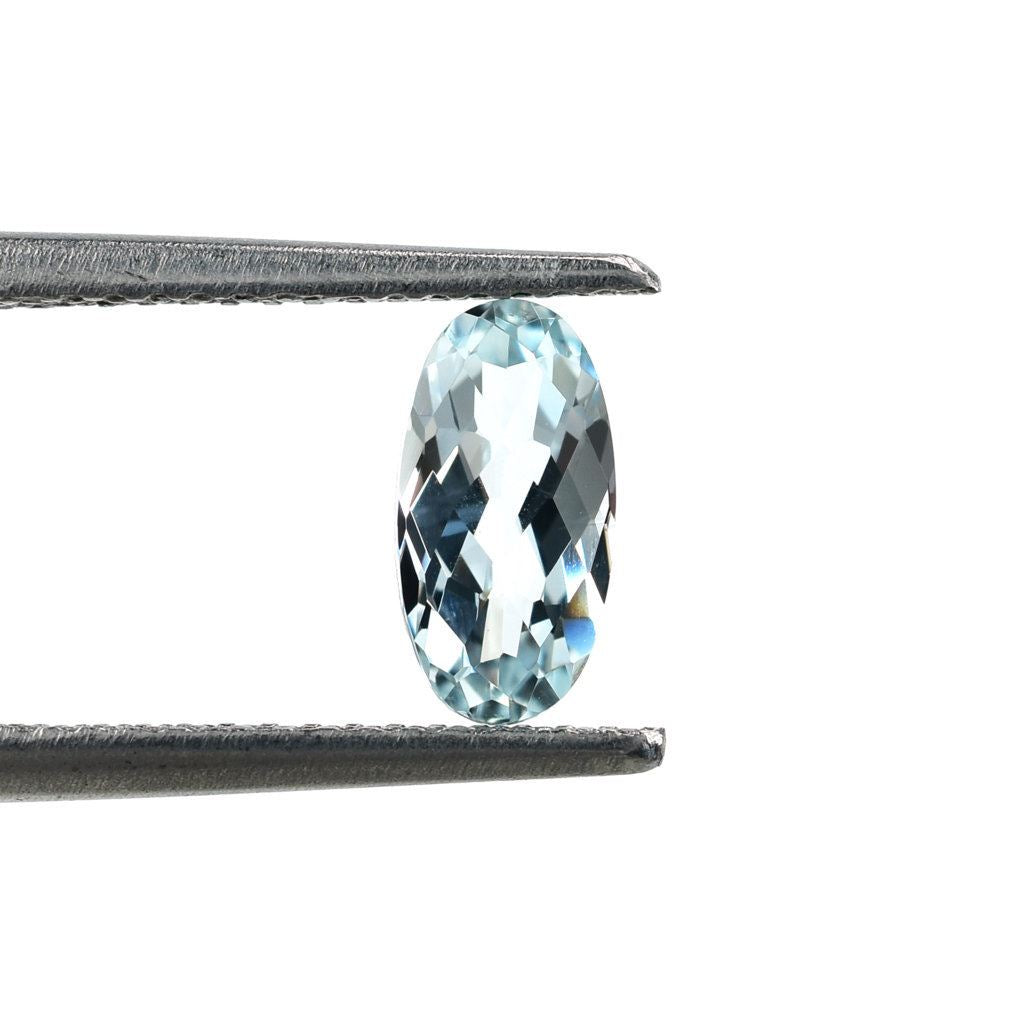AQUAMARINE CHECKER CUT OVAL (B/CLEAN) 8X4MM 0.70 Cts.