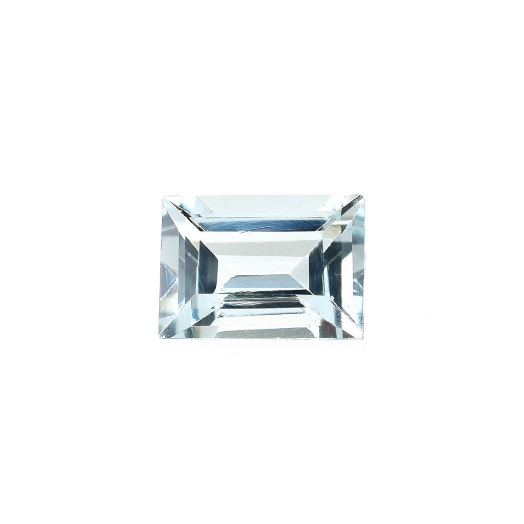 AQUAMARINE CUT BAGUETTE (B/CLEAN) 7X5MM 0.90 Cts.