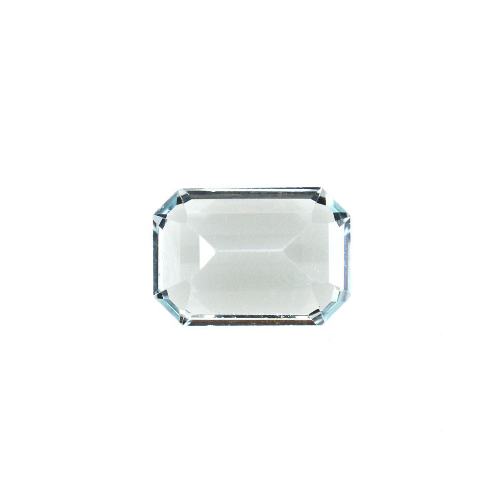 AQUAMARINE STEP CUT OCTAGON (B/CLEAN) 7X5MM 0.95 Cts.