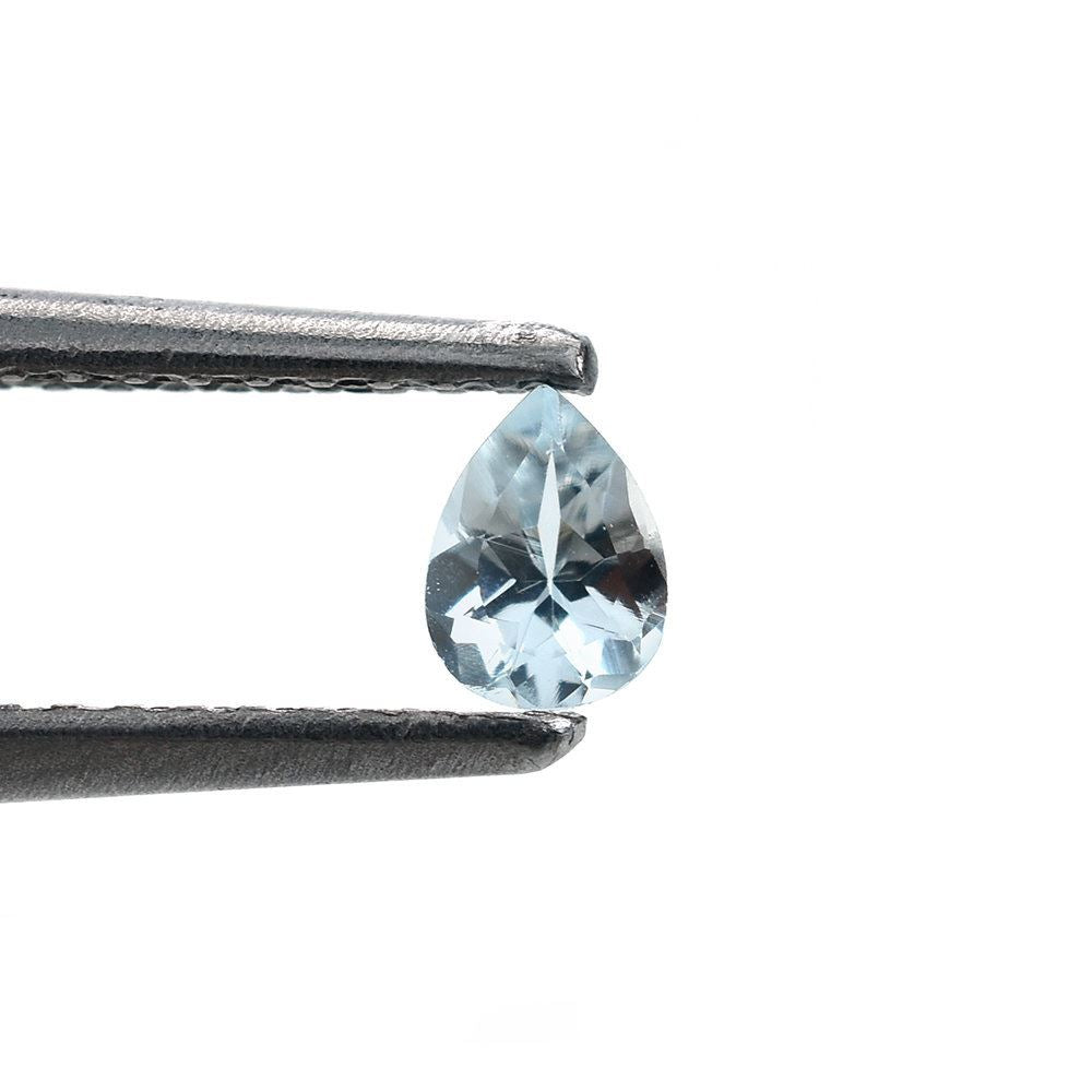 AQUAMARINE CUT PEAR (C/CLEAN) 4X3MM 0.15 Cts.