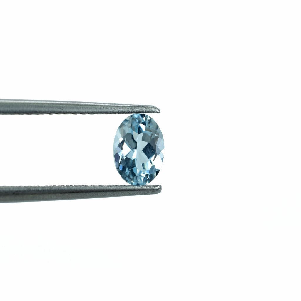 AQUAMARINE CUT OVAL (A+/CLEAN) 7X5MM 0.71 Cts.