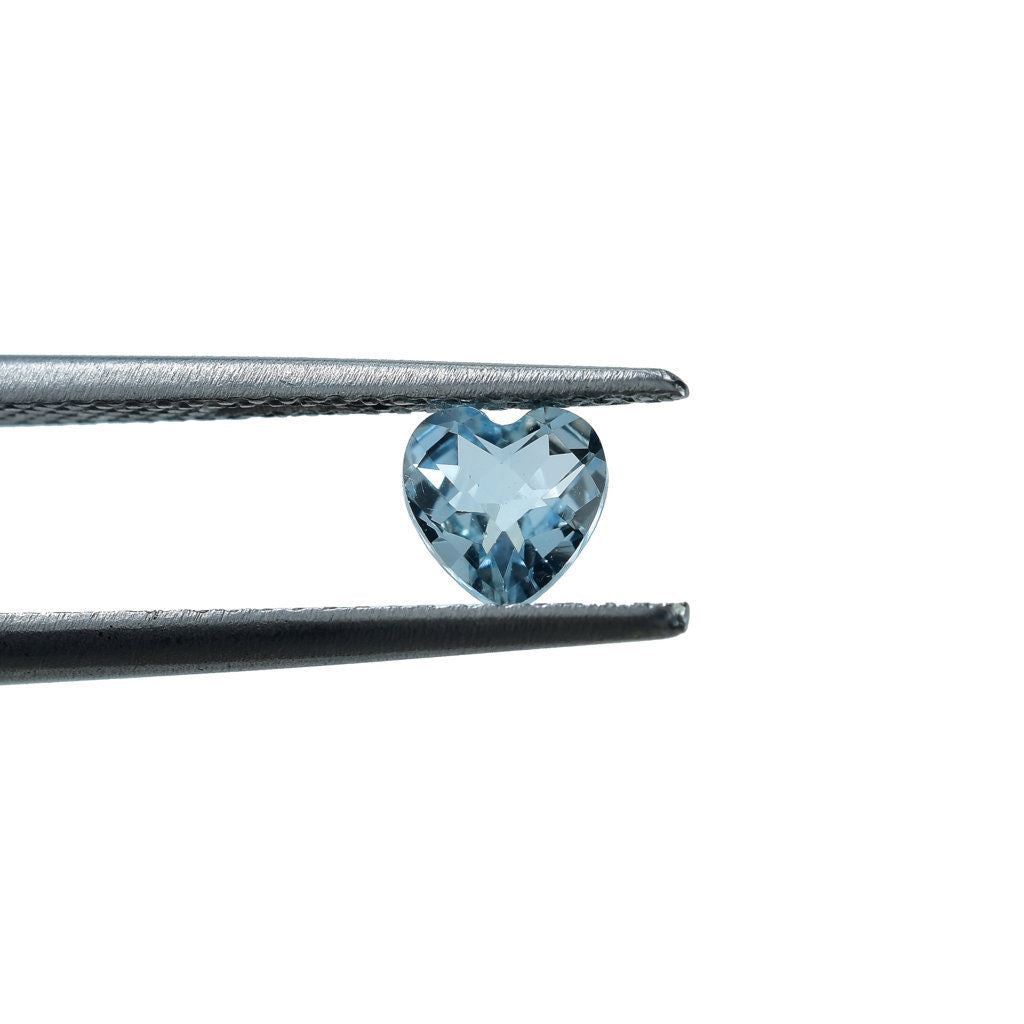 AQUAMARINE CHECKER CUT HEART (A+/CLEAN) 5X5MM 0.44 Cts.